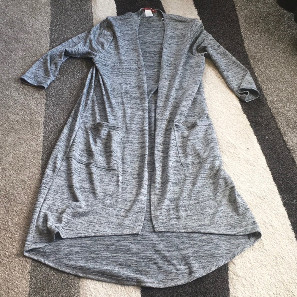😎 Heather Gray high low Cardigan size small